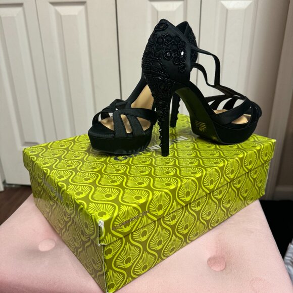 Gianni Bini Black Geneva Heels US 7.5 - Picture 3 of 7
